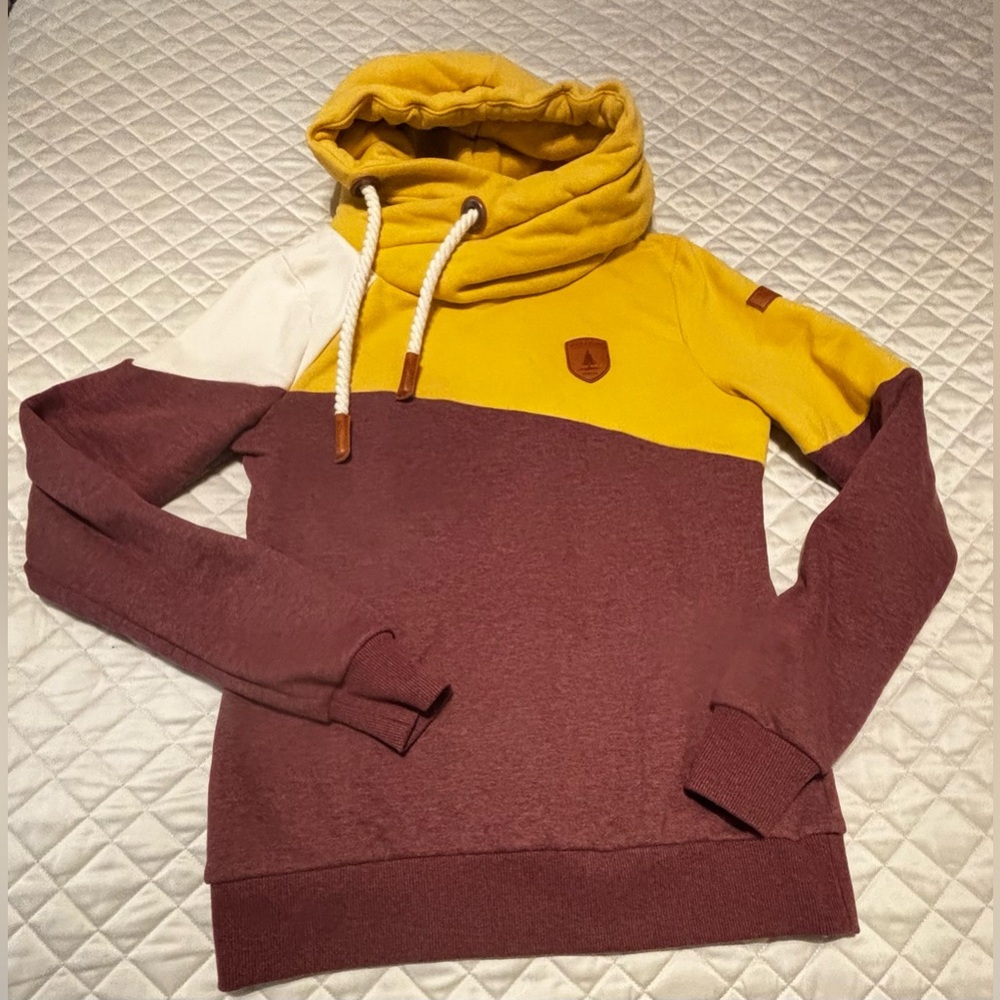 Wanakome Women’s Colorblock Hoodie Mustard Yellow Burgundy Cowl Neck Canada SM